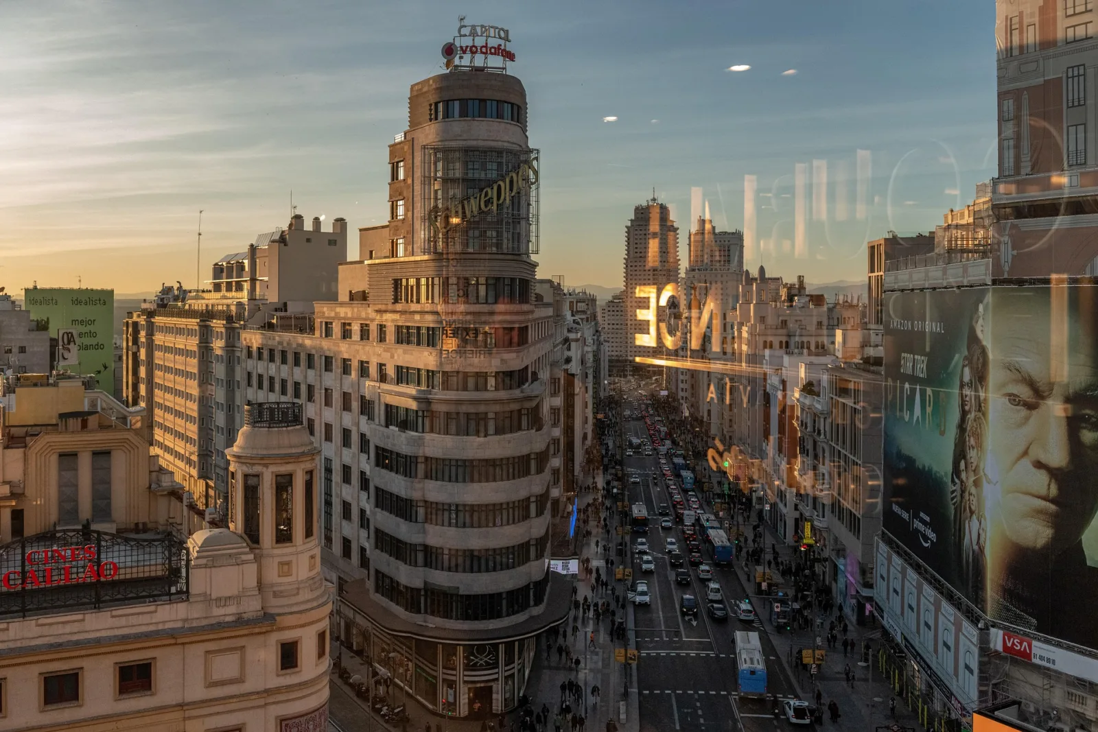 Descubre por qué cada vez más pacientes viajan a Madrid para operarse y qué ventajas ofrece la capital como destino de cirugía estética.