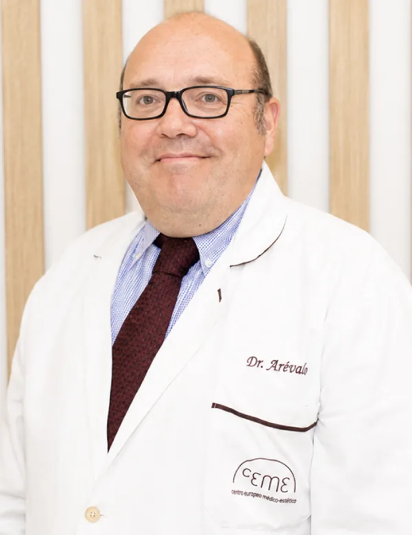 Dr. José Manuel Arévalo. Cirujano Plástico SECPRE. Cirujano plástico, estético y reparadora.
