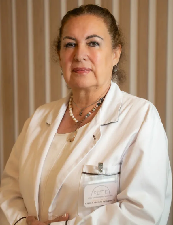 Dra. Camila Arenas. Cirugía plástica y reparadora.